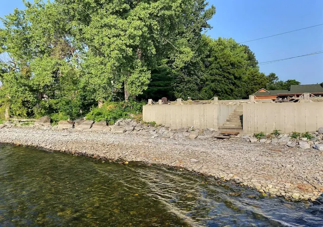 Homes for sale in Isle La Motte, VT | 1099 E Shore Rd, Isle La Motte, VT 05463 | MLS# 5058944